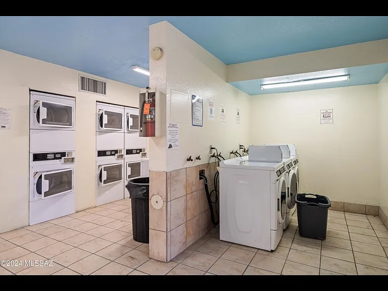 455 W Kelso St #239 — Photo 12