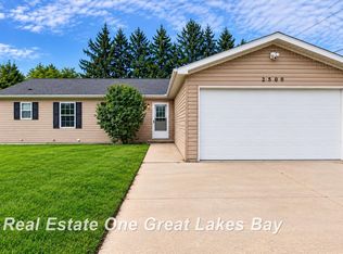 2500 Starlite Dr, Saginaw, MI 48603