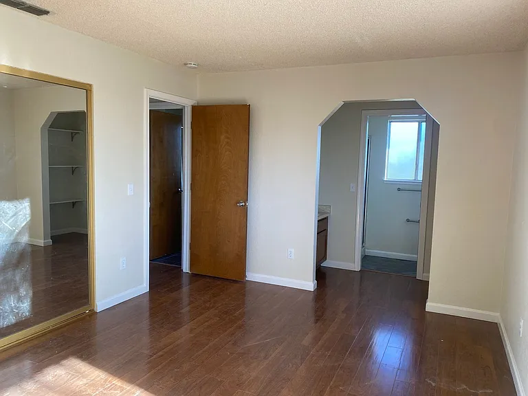 5383 Stonethrow Ct — Photo 7