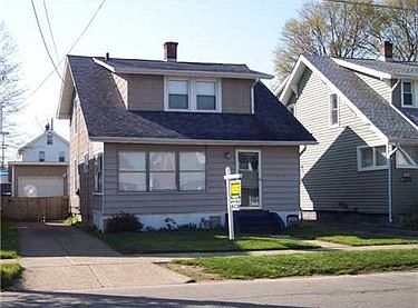 1st image of 1233 W 21st St