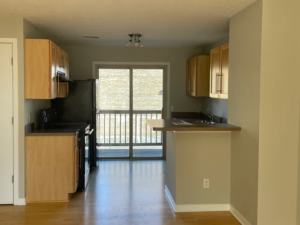 2061 E 36th St, Cleveland, OH 44115