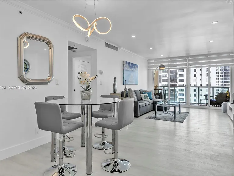 2501 S Ocean Dr #Penthouse 38 — Photo 2