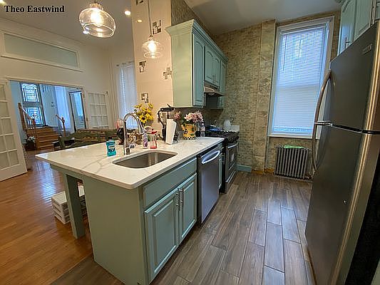 5th image of 169 Irving Ave APT 1L