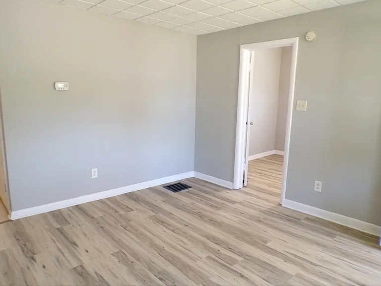 152 Collingwood Ave #152 — Photo 8