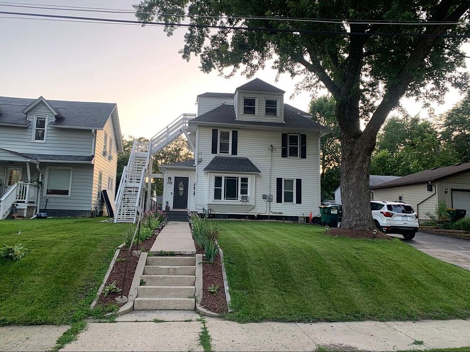 1st image of 1115 5th Ave NW #2