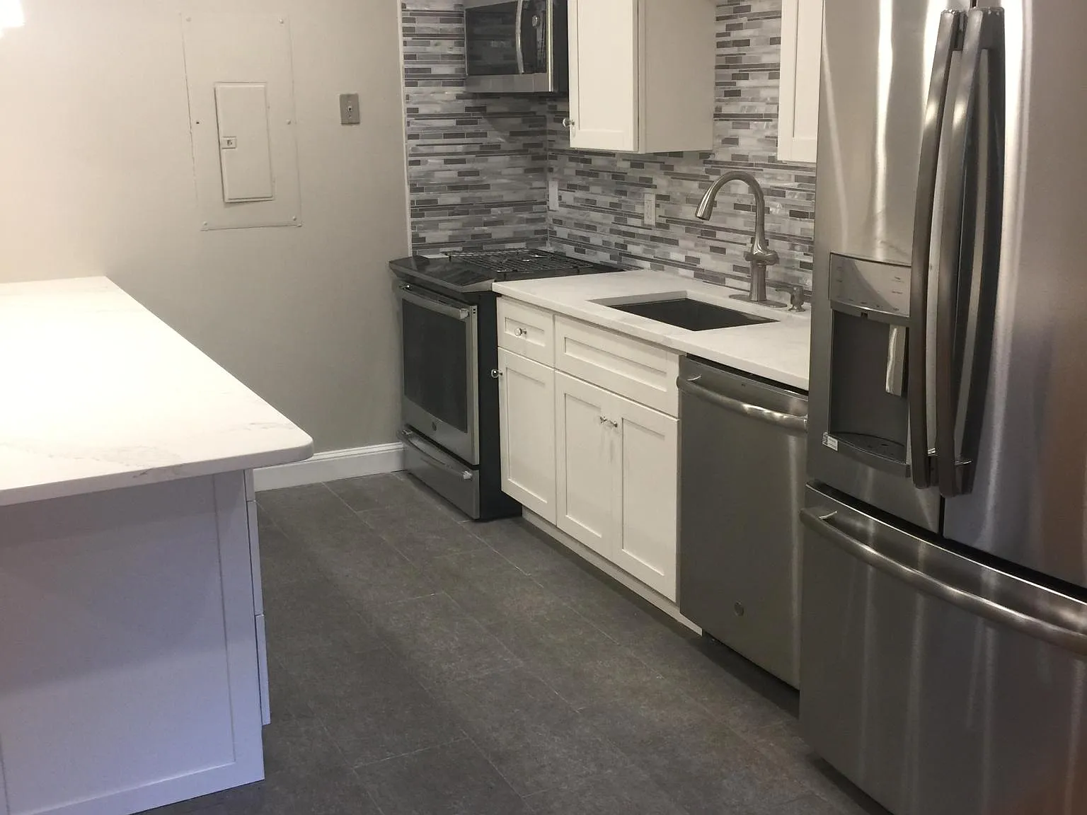 1 bed, 800 sqft, $3,950 — Photo 1