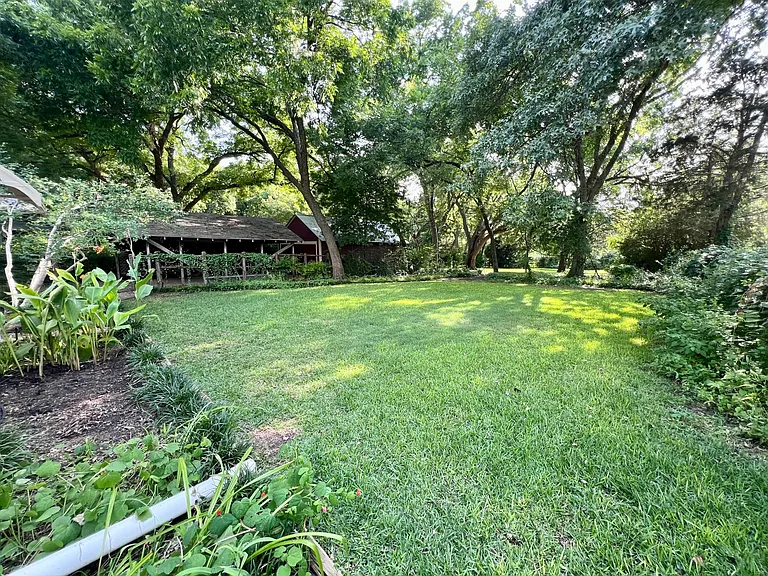 531 S Dallas Ave — Photo 23