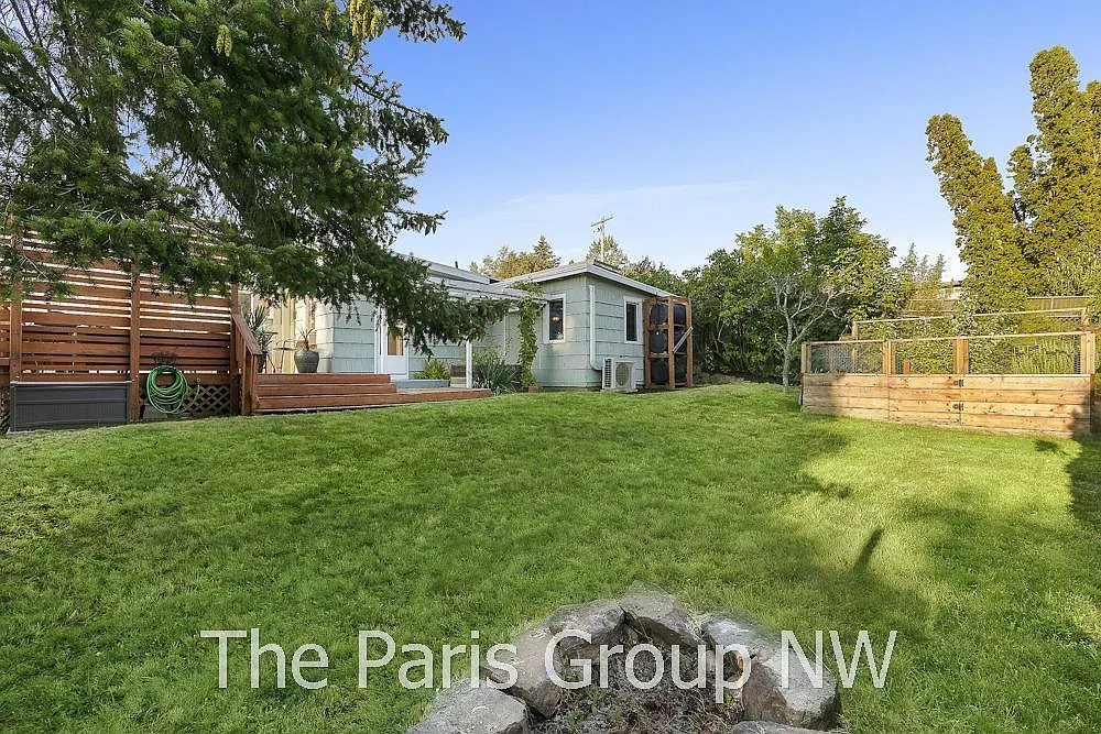 2 bed, 860 sqft, $2,400 — Photo 4