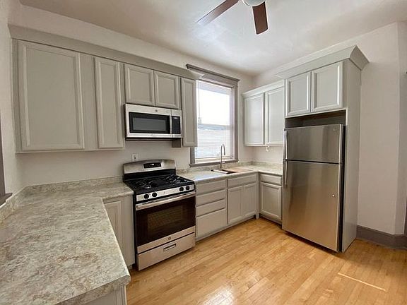 2nd image of 6315 N Lakewood Ave #2