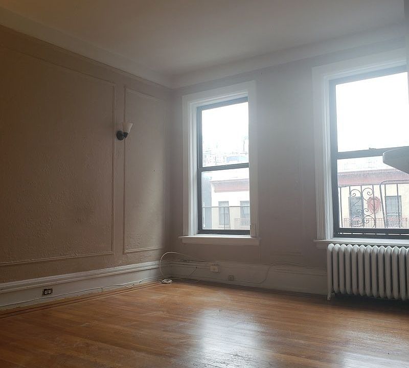 1st image of 1202 Lexington Ave APT C1