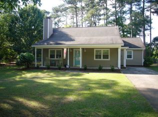 105 Hollybrook Ln, Dudley, NC 28333