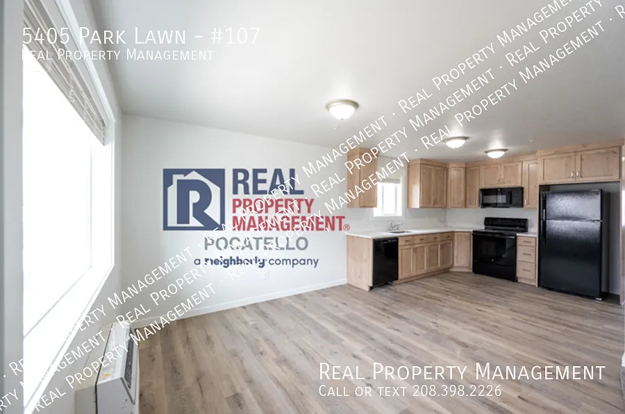 Building Photo - 5405 Park Lawn Dr #107