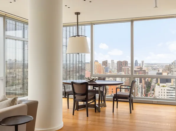 23 East 22nd Street 32B image 3 of 9