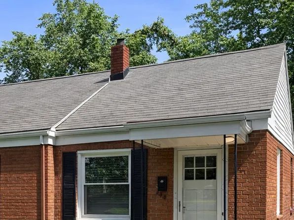 321 Poindexter Dr, Charlotte, NC 28209
