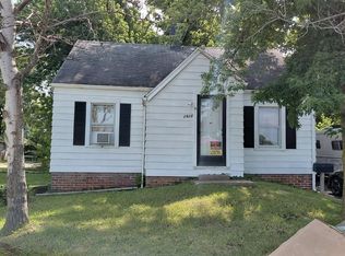 2928 S 11th St, Springfield, IL 62703