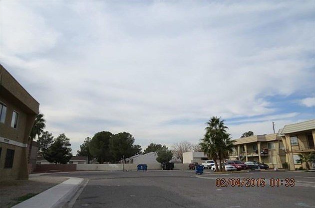 2nd image of 1715 Breckenwood Ct