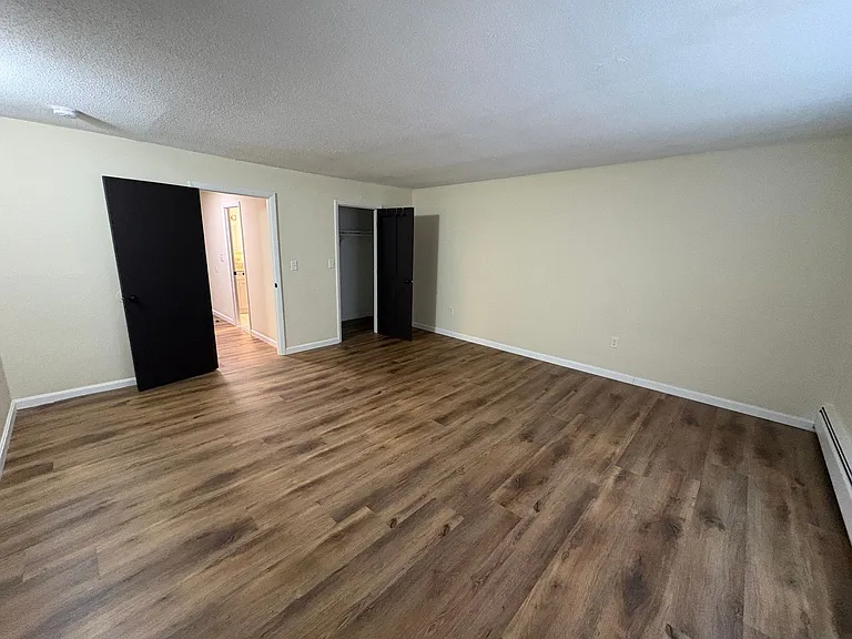 81 Fisherville Rd — Photo 13