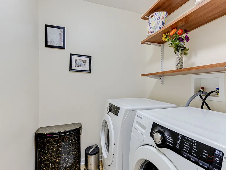 533 Plaza Pl #533 — Photo 30