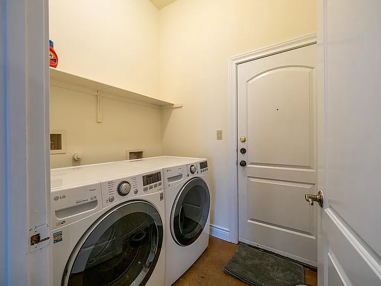3609 Clawson Rd #B — Photo 27