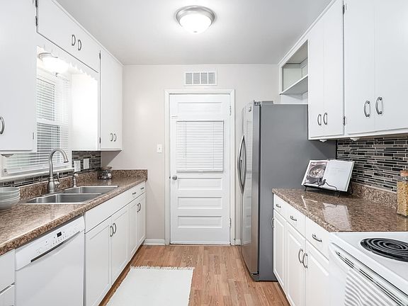 2nd image of 3111 W Mentor St