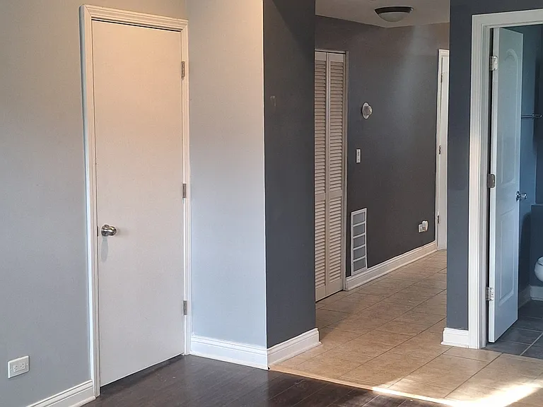 5125 S Elizabeth St #2 — Photo 3