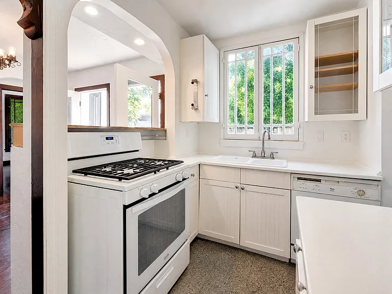 22030 Covello St #A & B — Photo 10