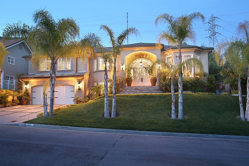 1st image of 841 Greenridge Dr