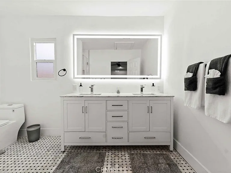 4351 E Calle De Carlos — Photo 15