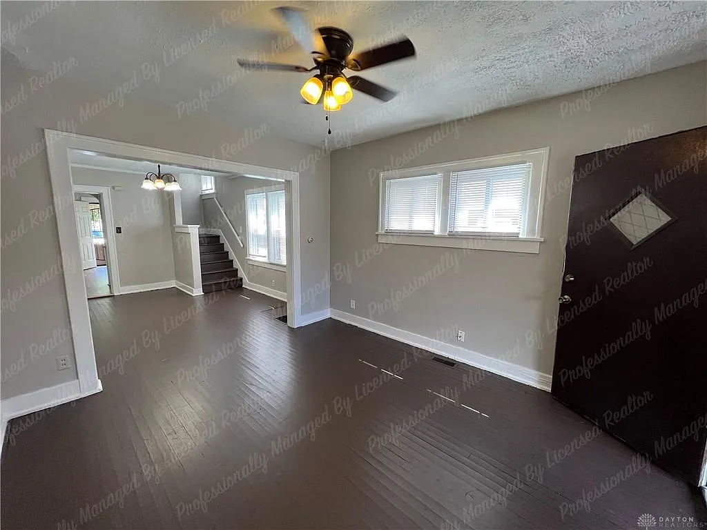 2 bed, 1.0 bath, $950 — Photo 3