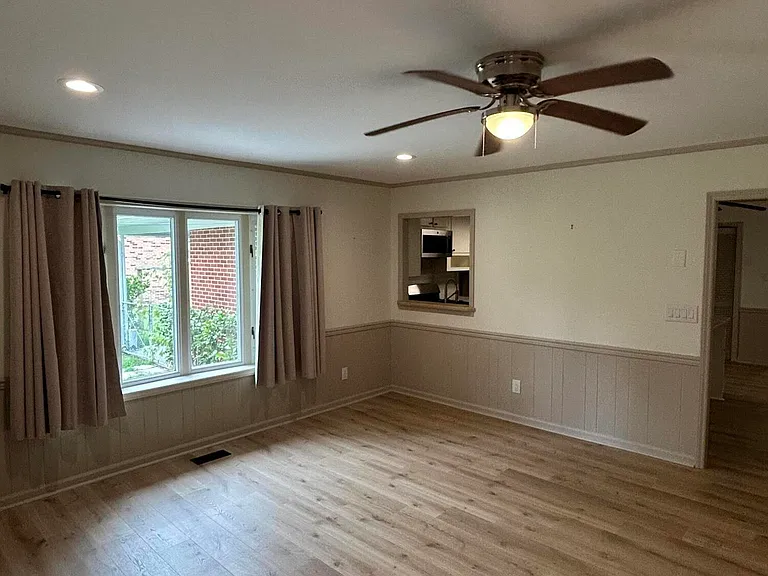 2546 Ardsley Dr — Photo 12