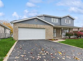 19265 Lange St, Lansing, IL