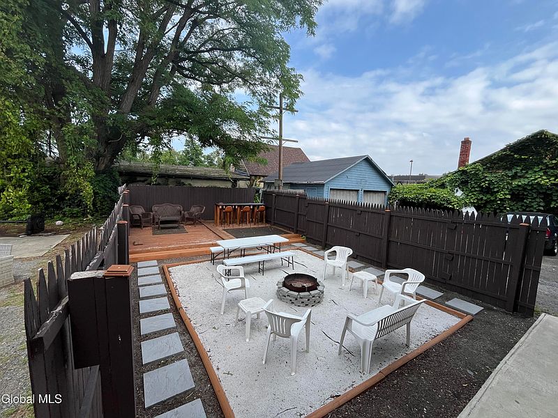 3rd image of 1695 Foster Avenue