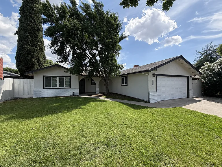 2616 Casita Dr — Photo 1