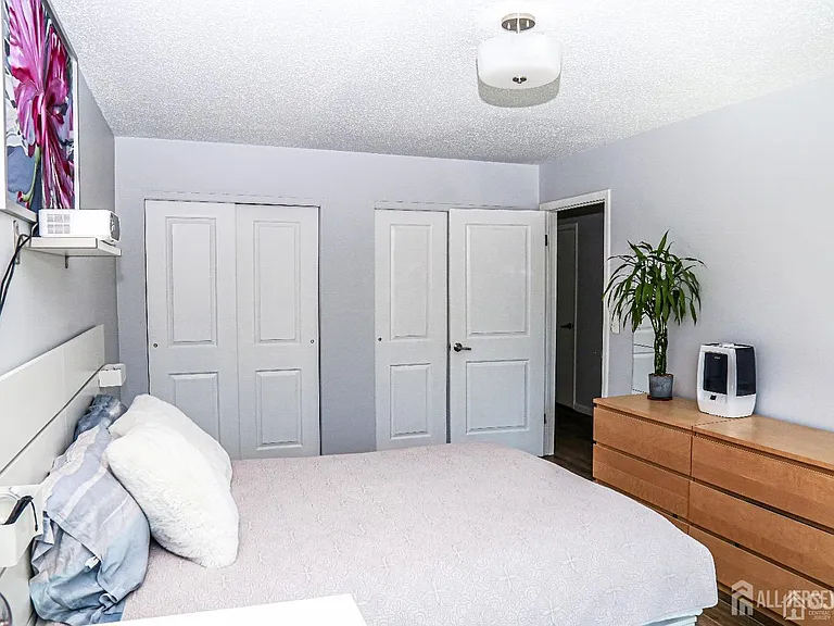 5805 Hana Rd — Photo 5