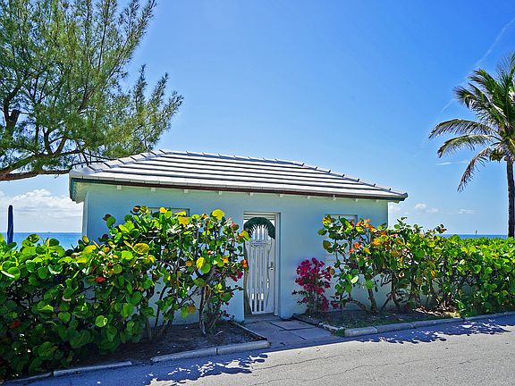 Osceola Way beach cabana
