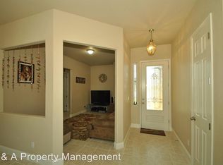 8126 N Ann Ave, Fresno, CA