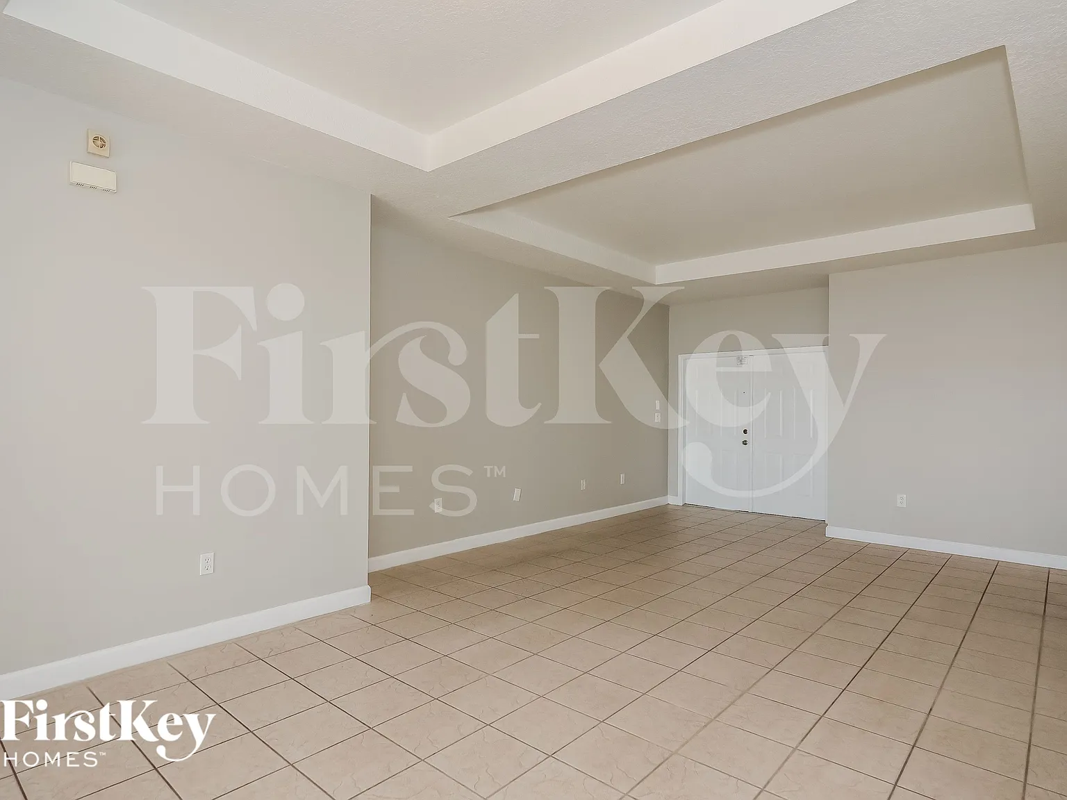 3 bed, 2.0 bath, 1688 sqft, $2,920 — Photo 4