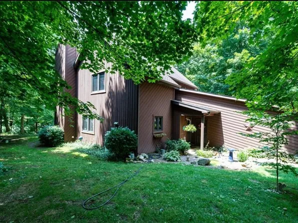 1685 Lower Bellbrook Rd, Xenia, OH 45385