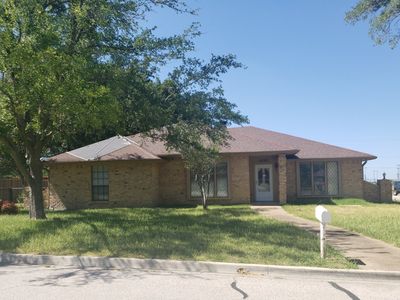 1000 Westgate Dr, Farmersville, TX, 75442