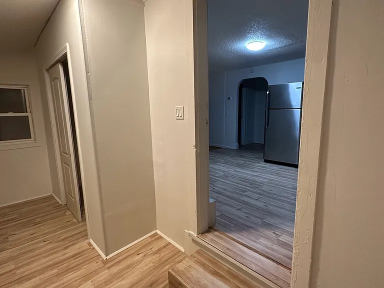 28 Beverly Hts #2 — Photo 8