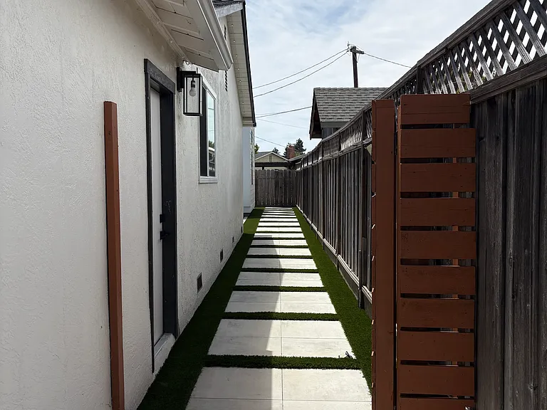 111 Poppy Ct — Photo 17