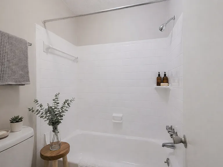Hampton Hall | Comfort, Convenience, & Community All In One — Photo 81