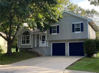 1477 NW Foxboro Rd, Blue Springs, MO 64015