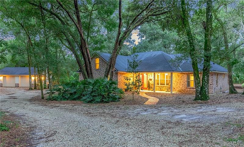 1st image of 2190 Lauren Ln