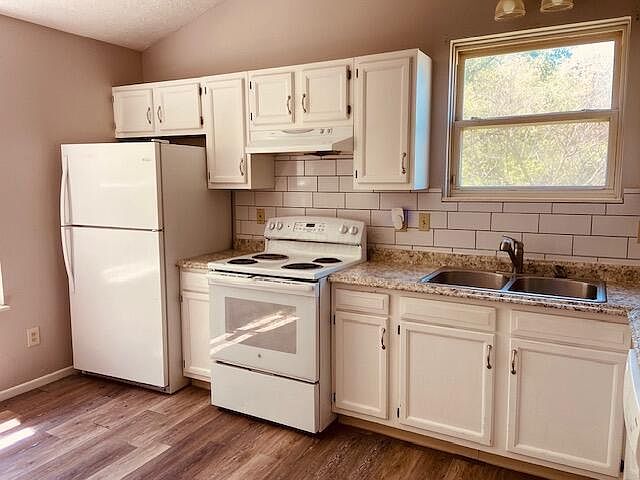 1st image of 661 Pine Trace Ct