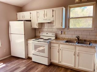 661 Pine Trace Ct, Columbus, OH 43228