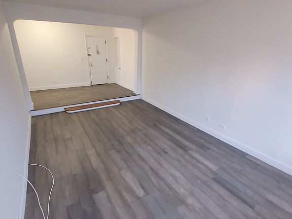 5th image of 2257 University Ave APT 6C