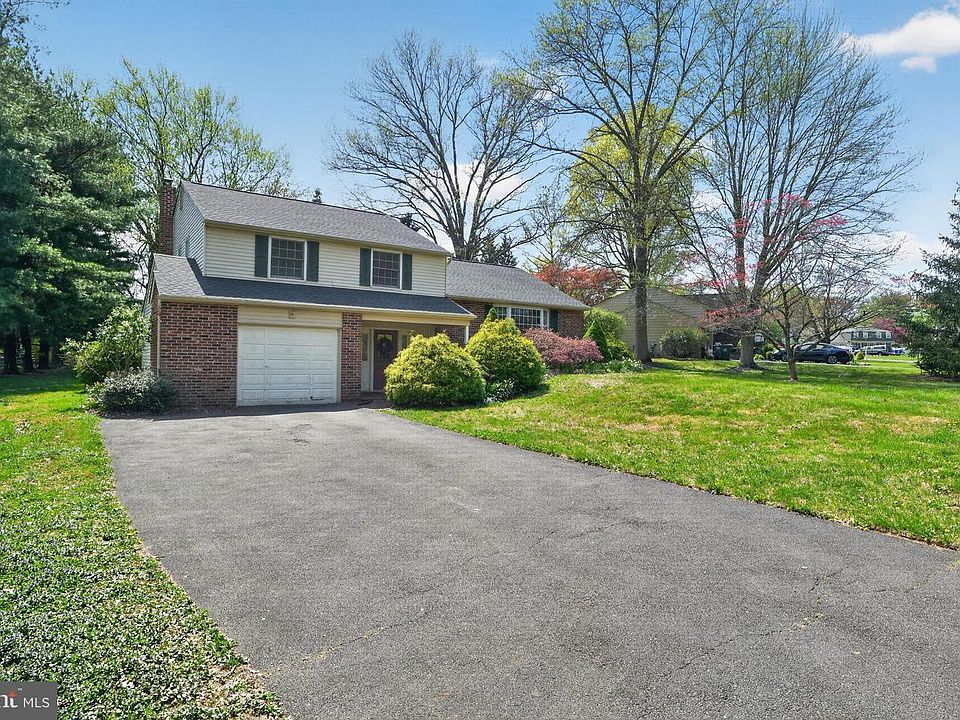 1st image of 143 Merry Dell Dr