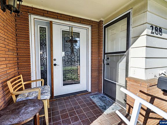 5th image of 288 SW Mill St