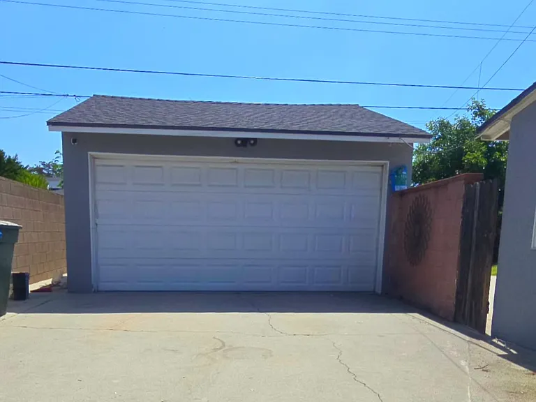 726 N Foxdale Ave — Photo 24